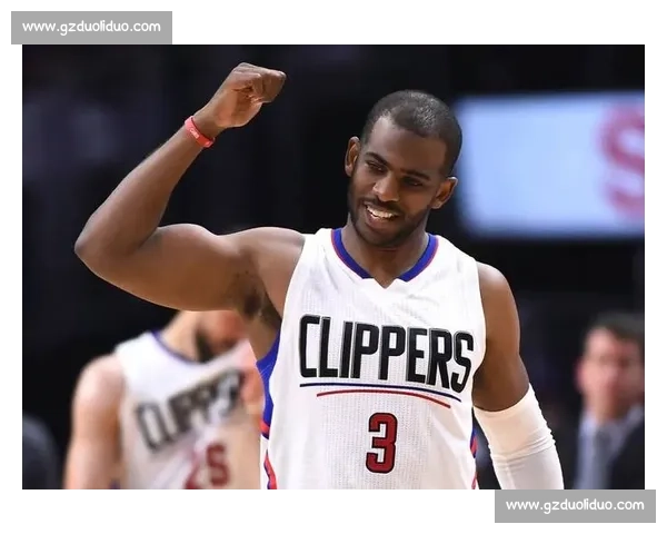 老船长归航！快船主场首秀迎保罗回家